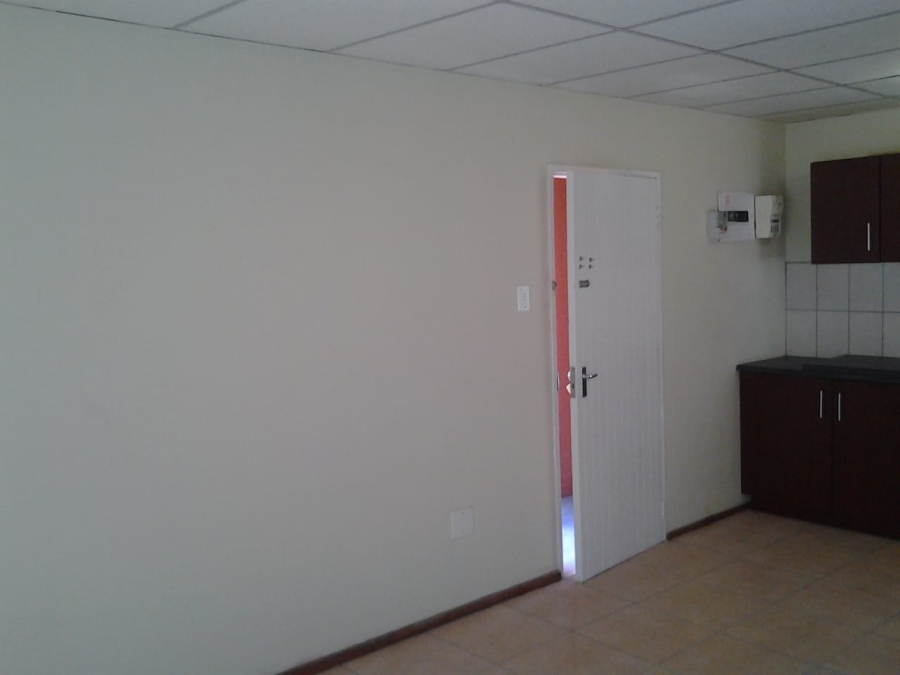 1 Bedroom Property for Sale in Willows Free State